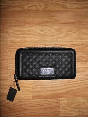 GUESS Black Quilted Wallet